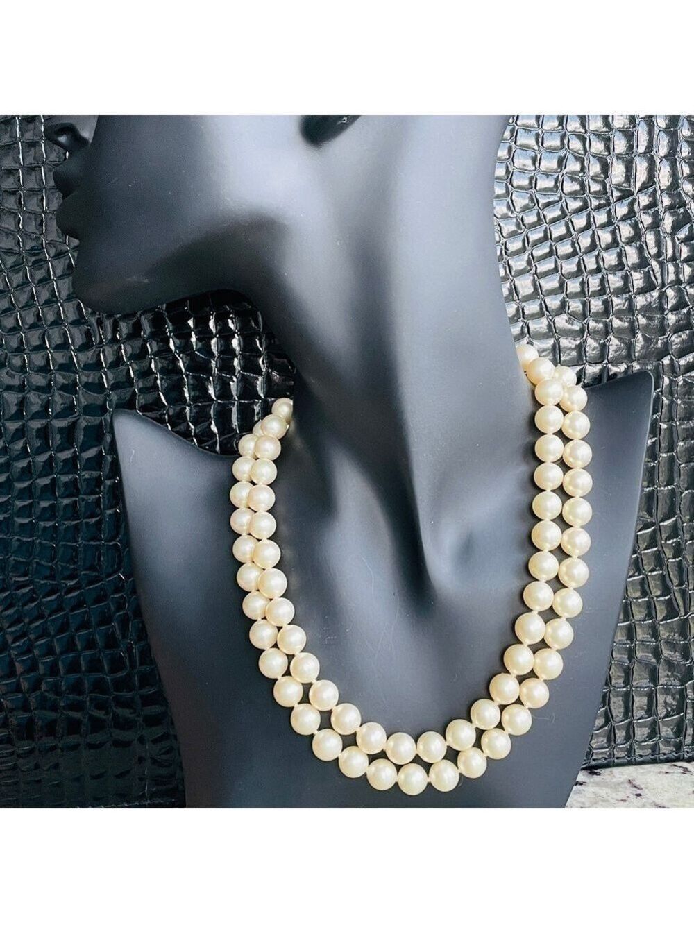 Vintage Fantasia By DeSerio Double Strand Simulated Pearl Necklace With … - Picture 4 of 15